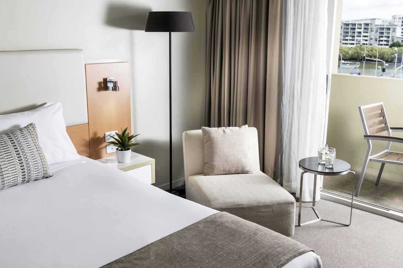 Grand Hotel And Apartments Townsville Bagian luar foto