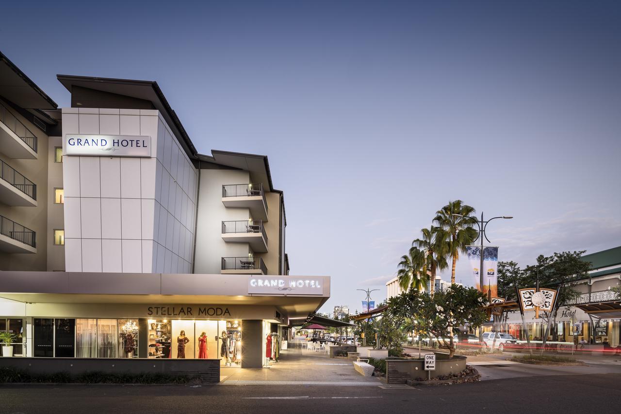 Grand Hotel And Apartments Townsville Bagian luar foto