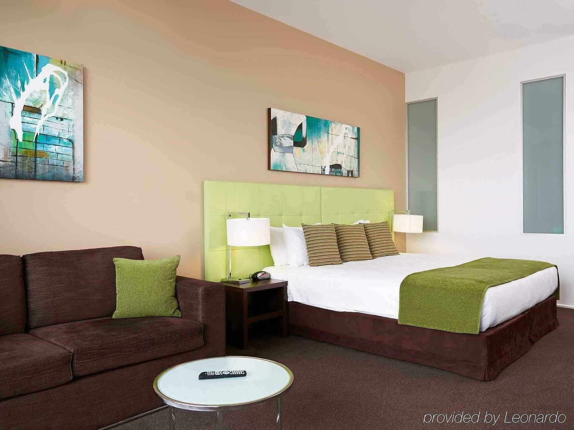 Grand Hotel And Apartments Townsville Bagian luar foto